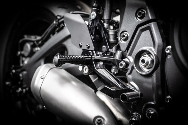 Gilles Tooling MUE2 Adjustable Rearsets for Yamaha